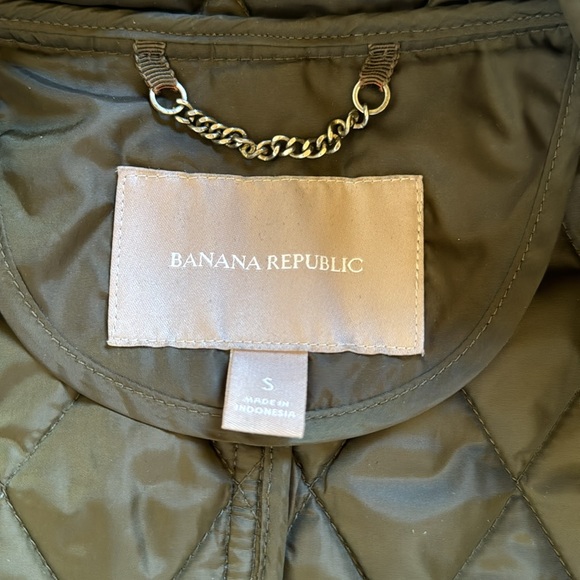 Banana Republic | cross stitched puffer jacket - Picture 7 of 8